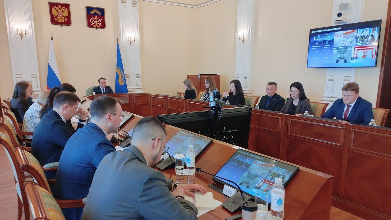 Андрей Чибис поручил главам муниципалитетов навести порядок в городах и поселках после зимы&nbsp;&nbsp; &nbsp;